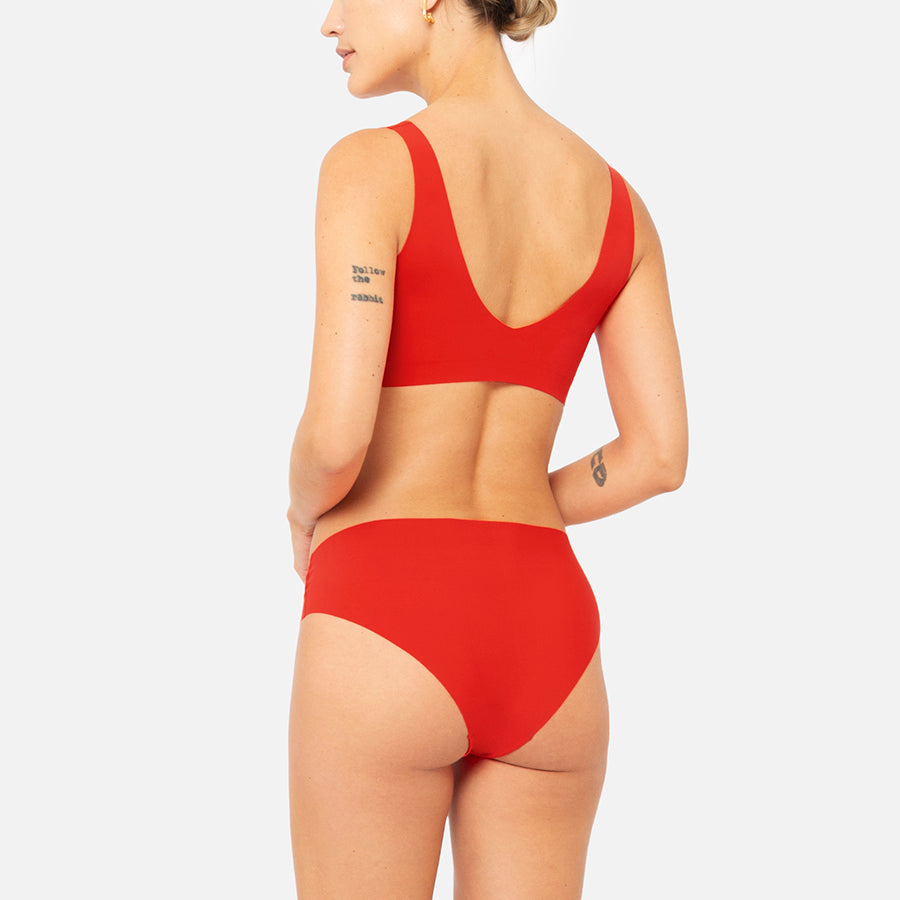 SET | Bralette cuello V + Bikini (Cherry)