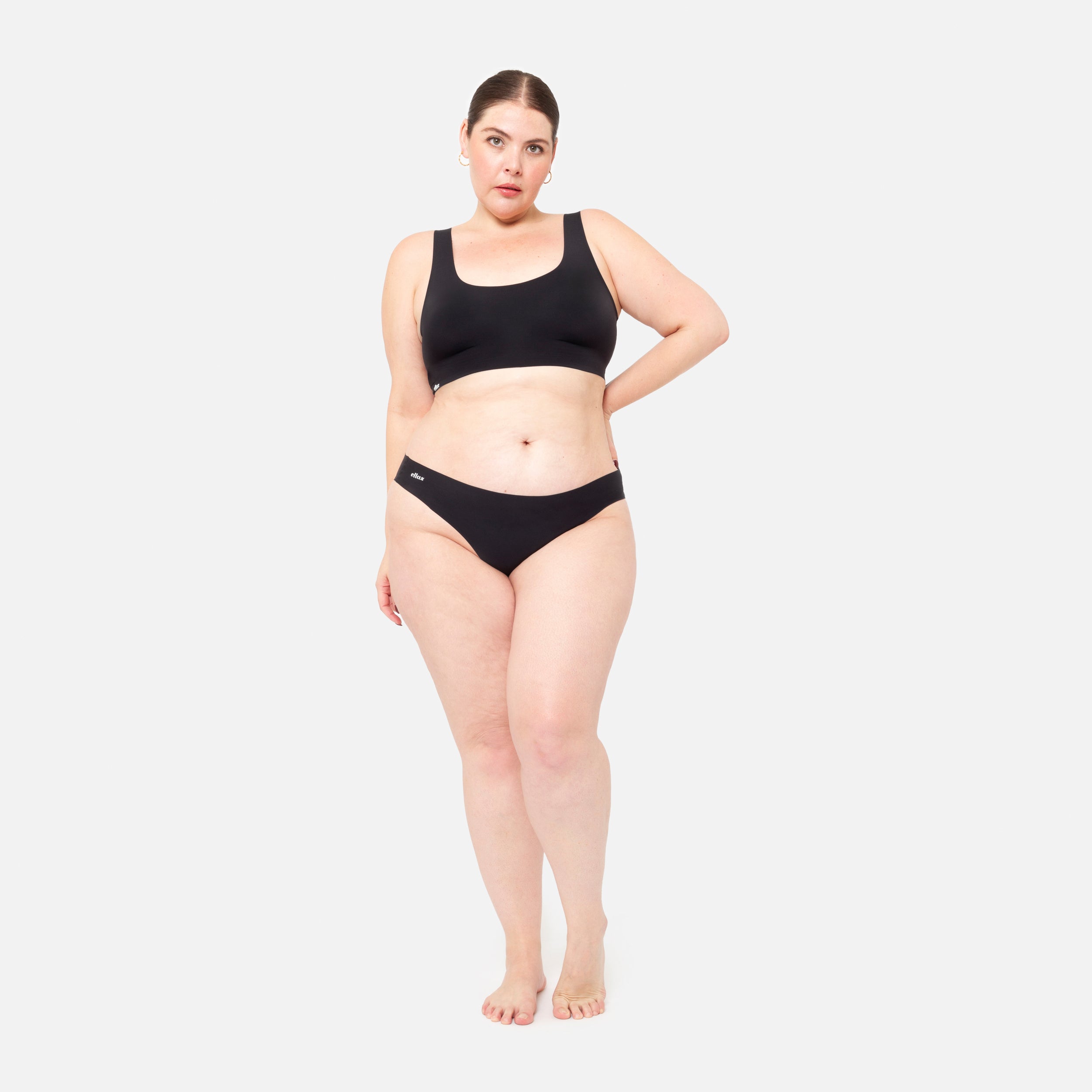 SET | Bralette cuello redondo Seamless (Negro)- 3 piezas