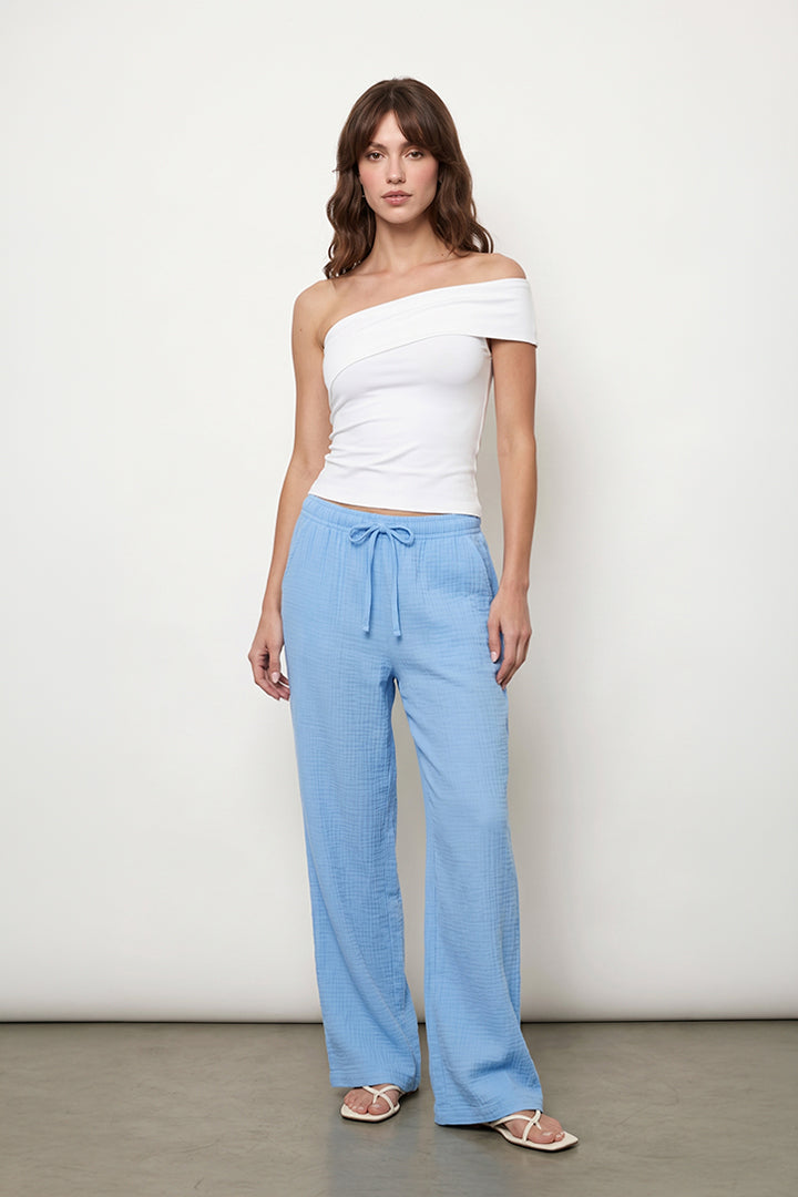 Contour Assymetrical Shoulder Top