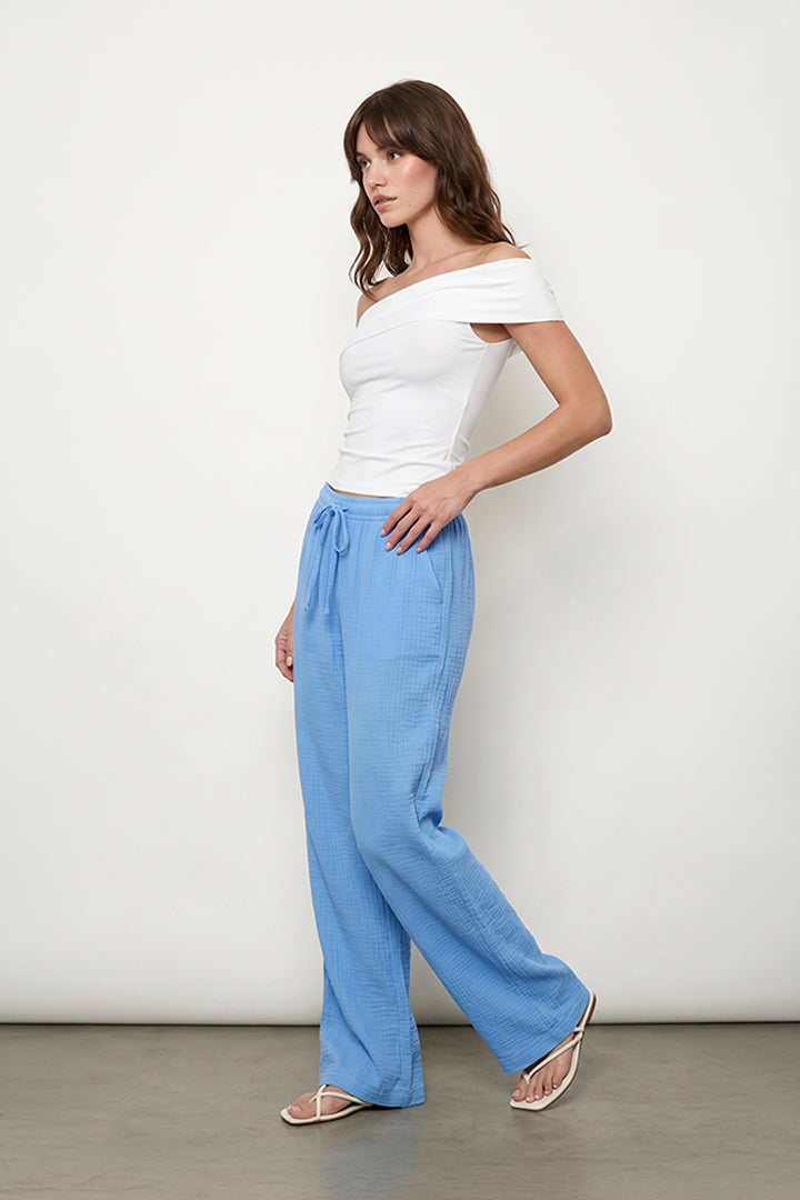 Contour Assymetrical Shoulder Top