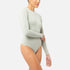 modelo con Bodysuit manga larga color claro Agave
