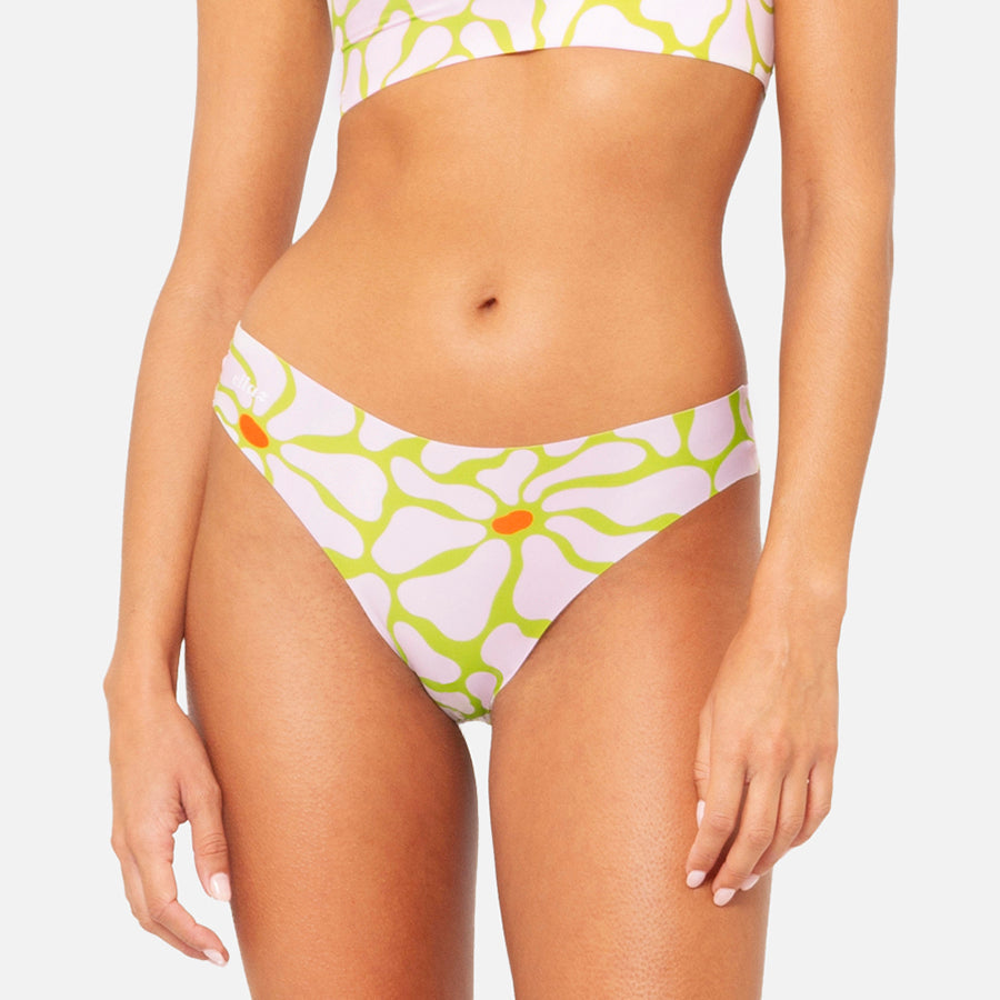 Seamless regular cheeky Flower print