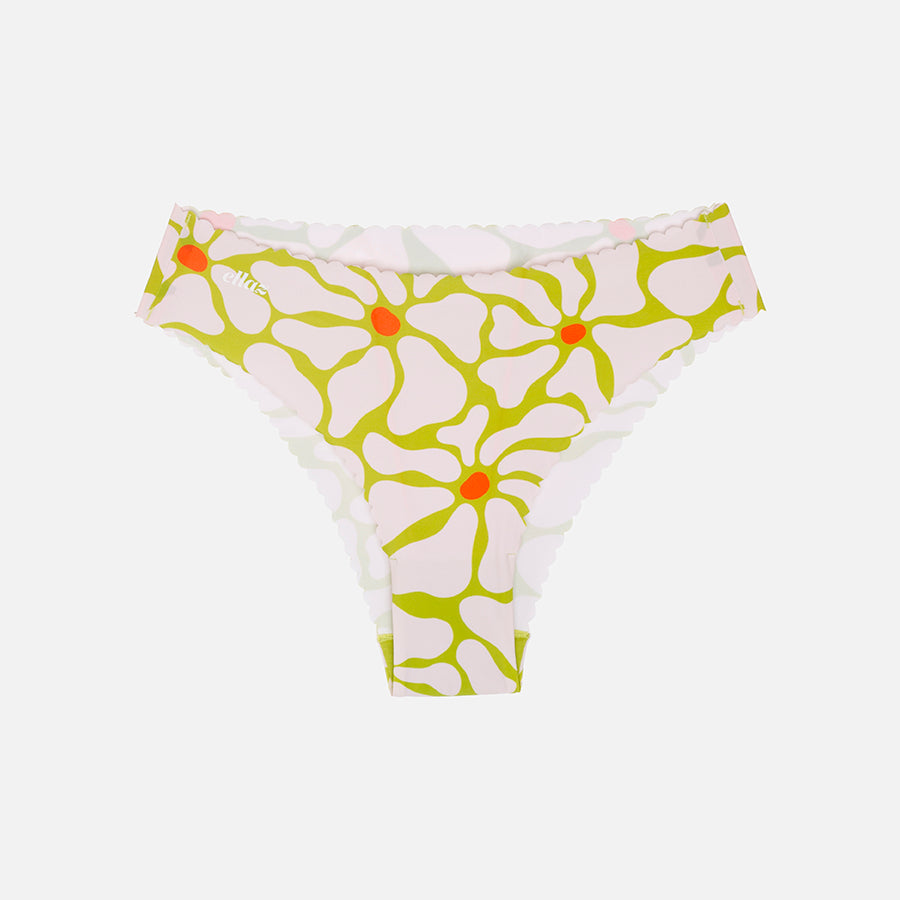 Scalopped seamless cheeky Flower