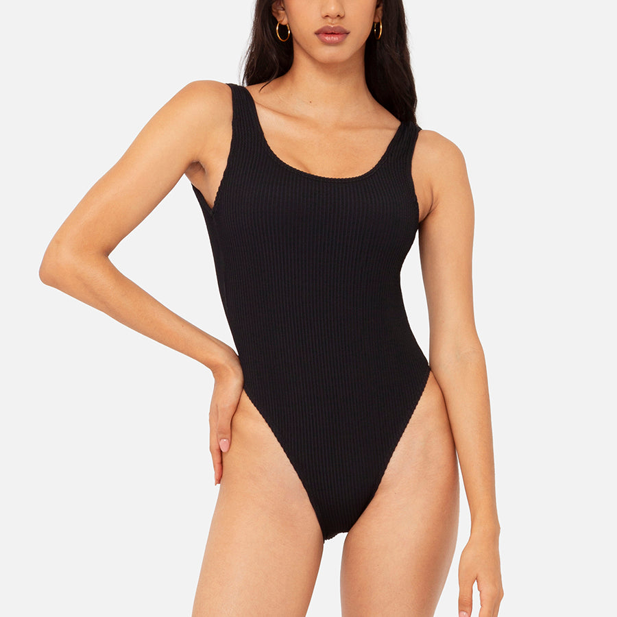 Scoop Swimsuit Frente Black