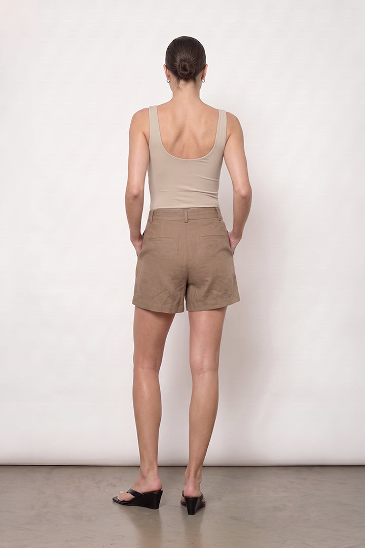 Contour Scoop Top