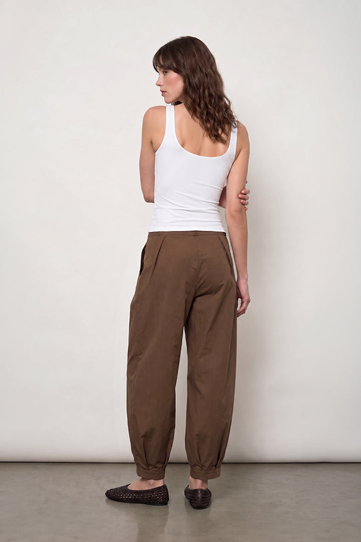 Contour Scoop Top