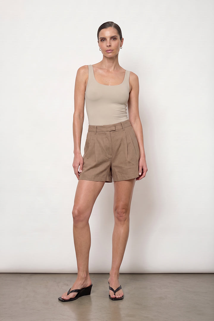 Contour Scoop Top