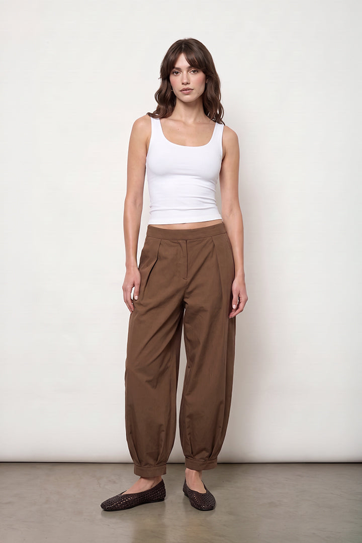 Contour Scoop Top
