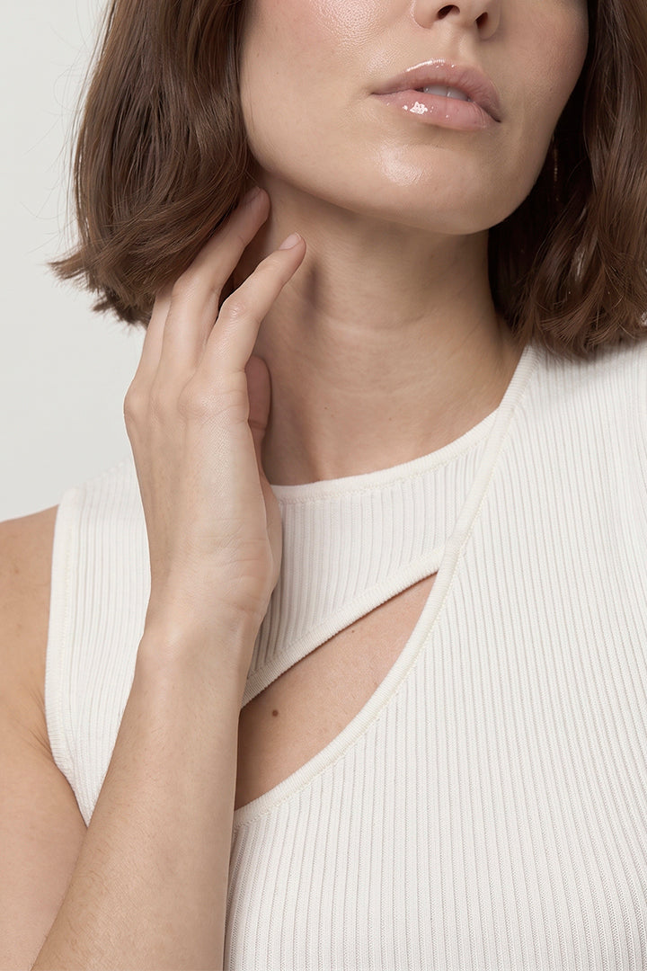 Sculpt Knit Cut Out Top