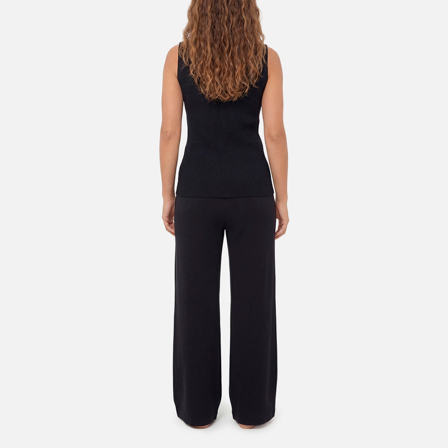 SET | Chaleco de Botones & Pants Light Knitwear