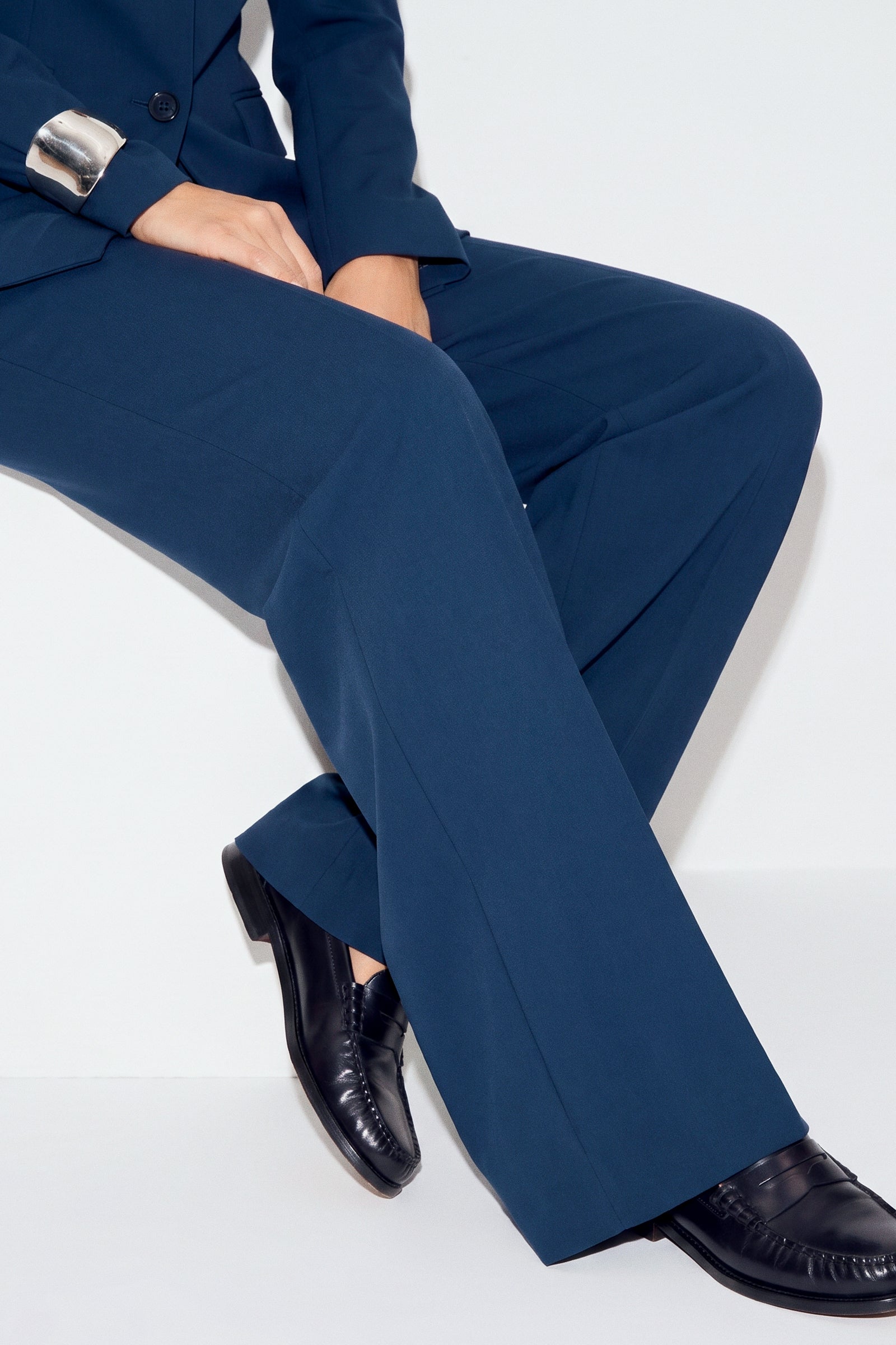 Tailored Mid Waist Pants