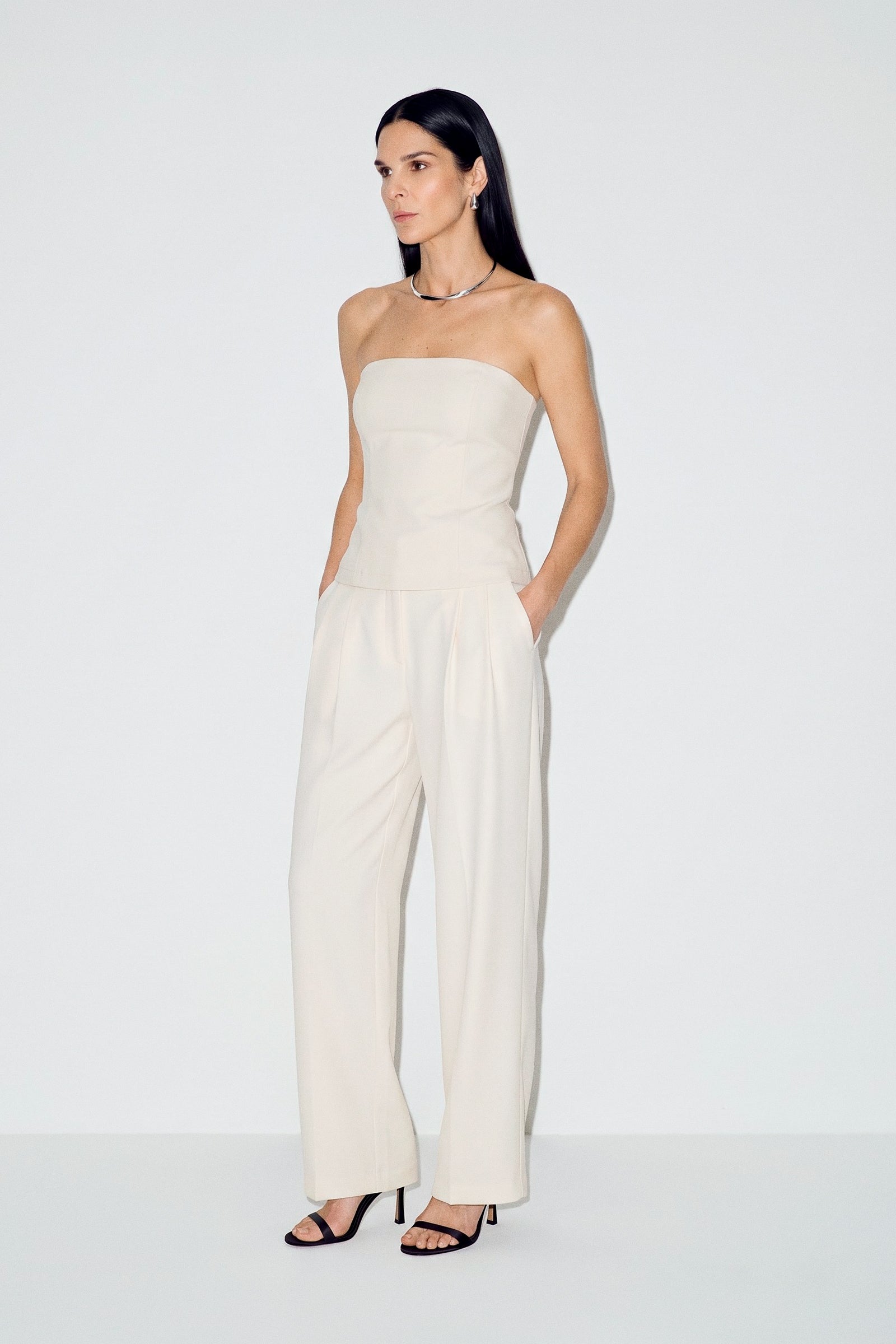 Blusa Strapless Tailored