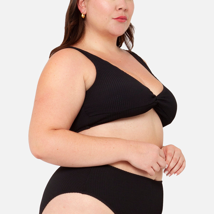 Twist Bikini Top Lado Black