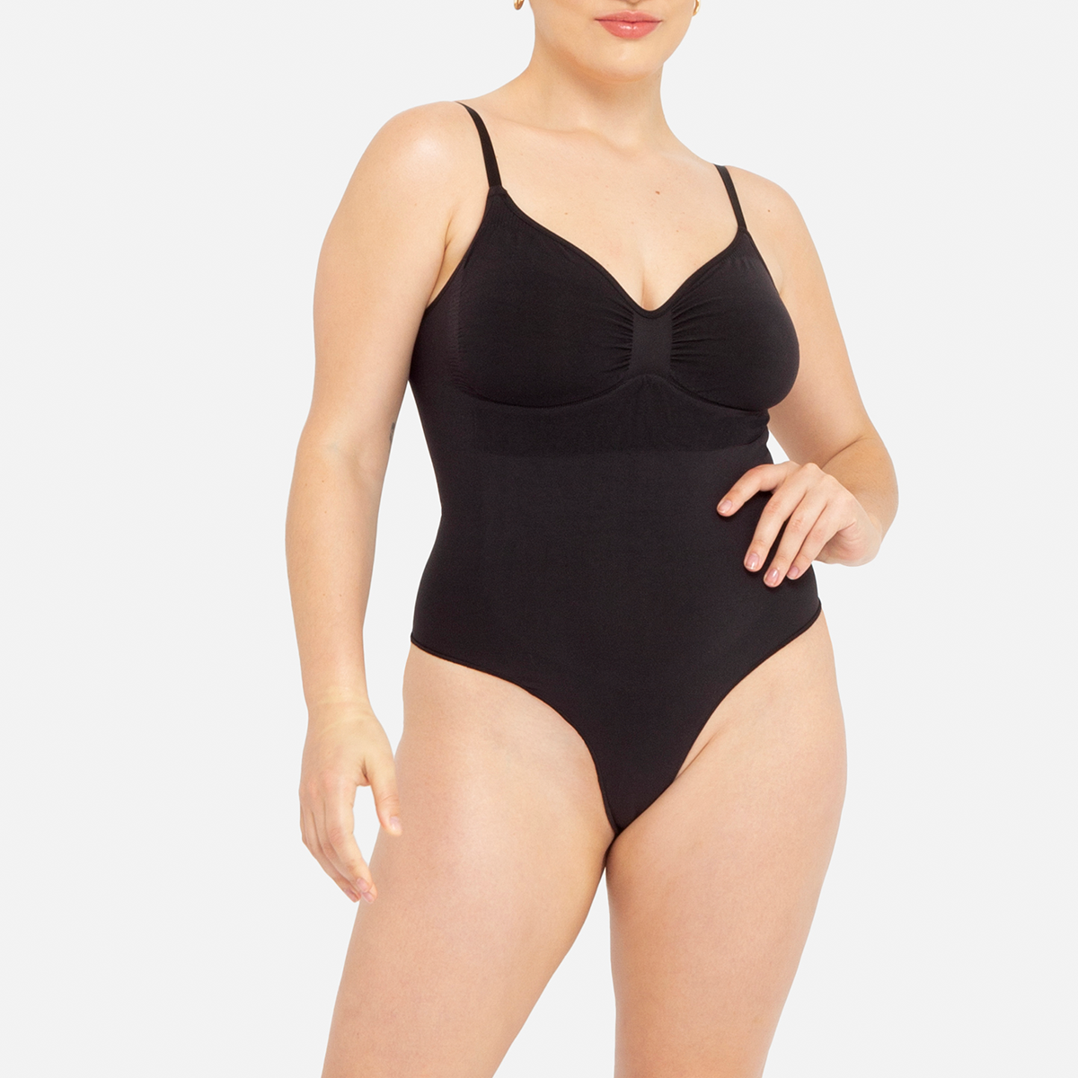 bodysuit de espalda baja color black negro  modelado por ellaz Black