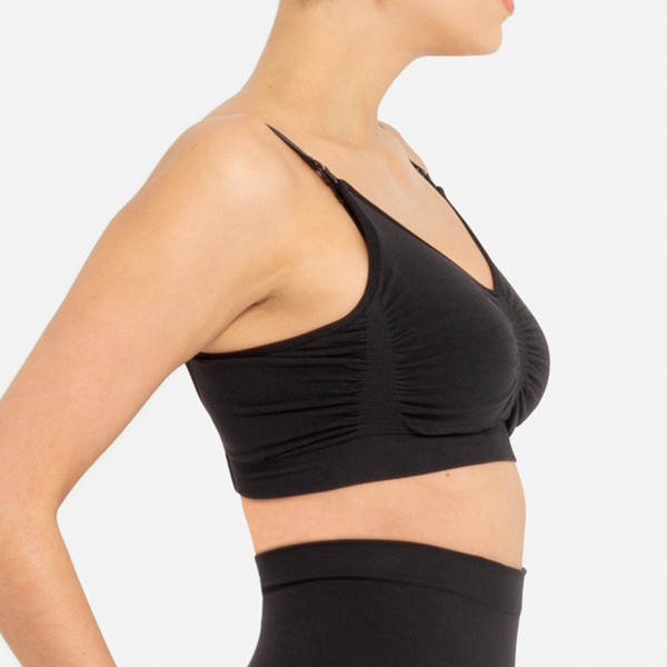 Mujer con faja de maternidad breastfeeding bralette color negro - ellaz Black