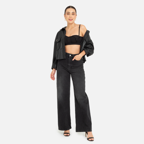 Modelo con vestido y faja de maternidad breastfeeding bralette - ellaz Black